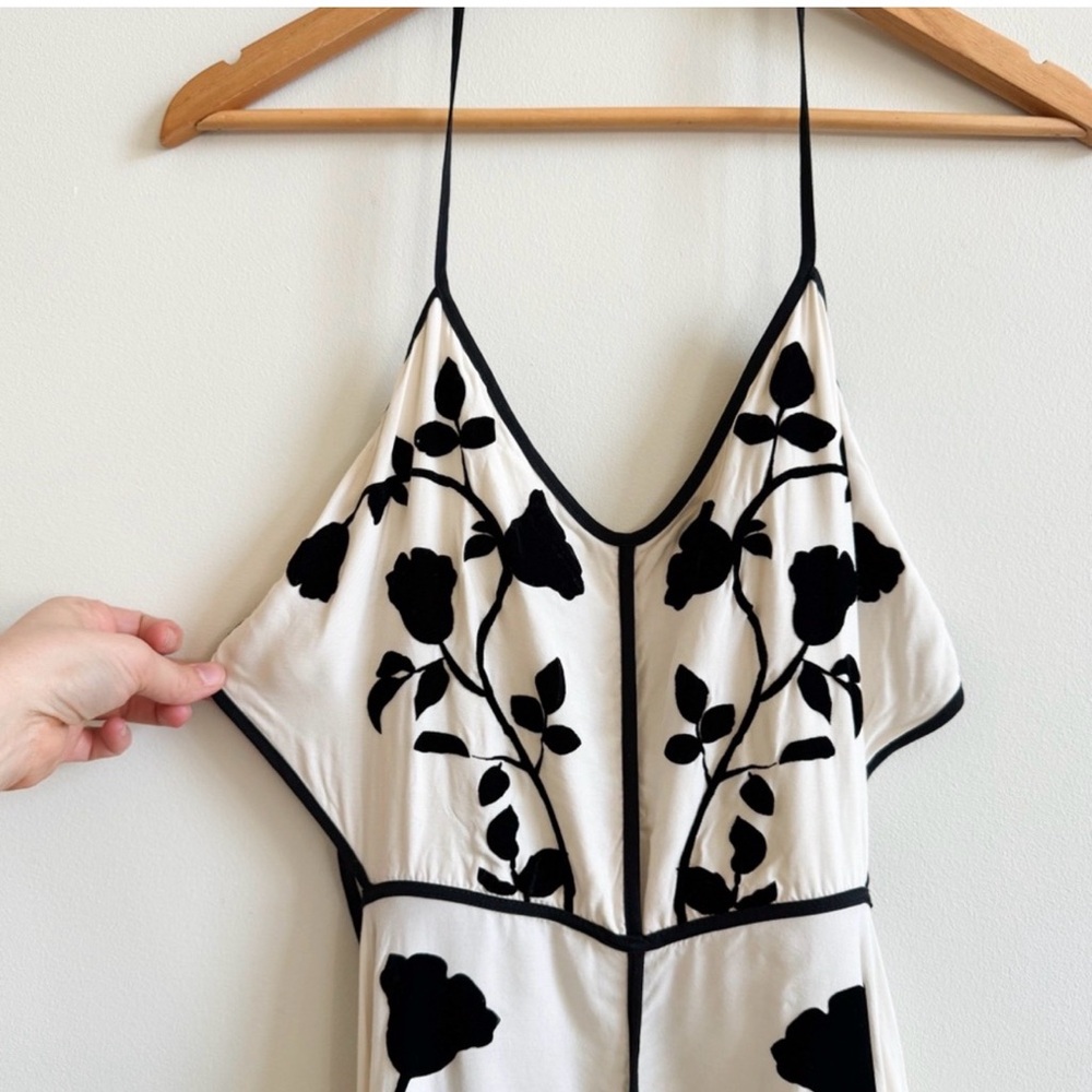 FARM RIO • Floral Halter Tie-Back Maxi Dress • Medium - Picture 4 of 13